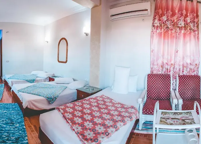 Gina Motel 2*